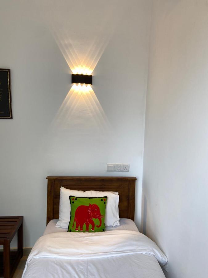 White Lodge Κάντι Εξωτερικό φωτογραφία