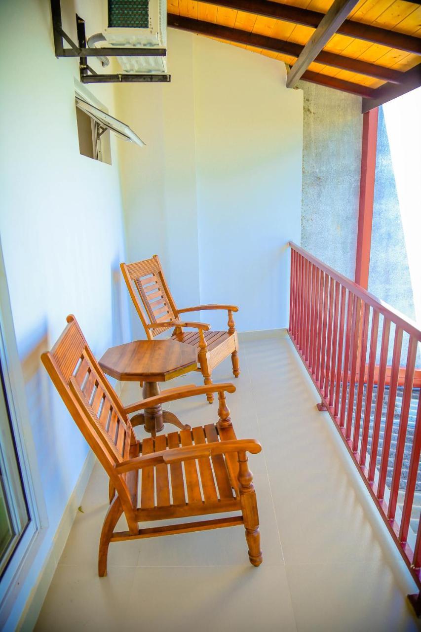 White Lodge Κάντι Εξωτερικό φωτογραφία